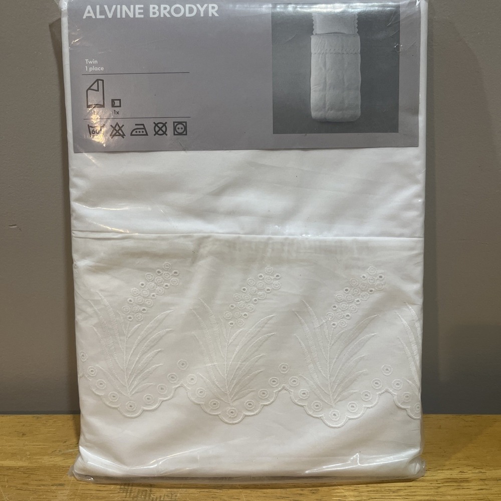 IKEA Alvine Brodyr Twin DUVET COVER Set Scallop Edge WHITE Embroidered